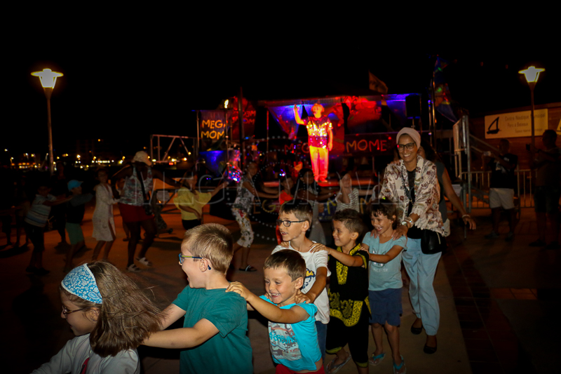 Eté 2019 Bord de Mer Mega Mome Le bal des enfants W-26