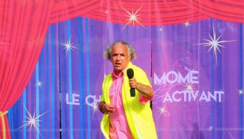 Mega Mome Le Chanteur Activant 2022 - Un best-Of Rafraîchissant