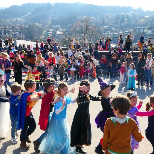 Mega Mome Le plus actuel des Bals pour Enfants