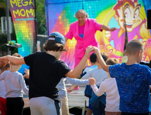Mega Mome Le plus actuel des Bals pour Enfants